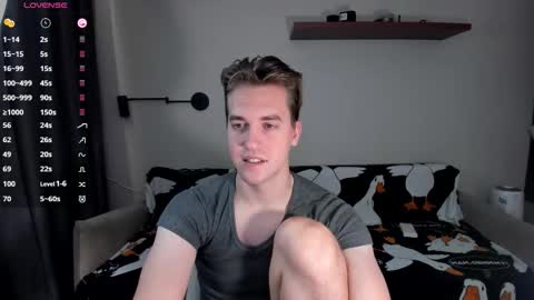 Mervin  online show from November 1, 9:47 pm