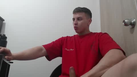 draco_boy2000 online show from October 30, 9:48 pm