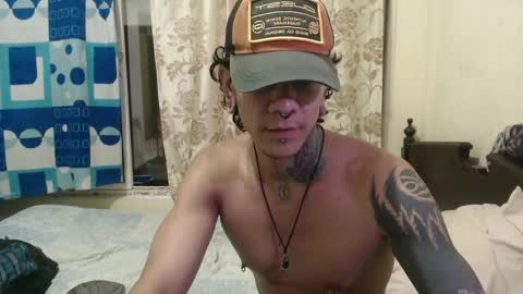 Snapshot of dragon666uwur chatting on January 27, 11:43 pm Dragon online show from January 27, 11:43 pm