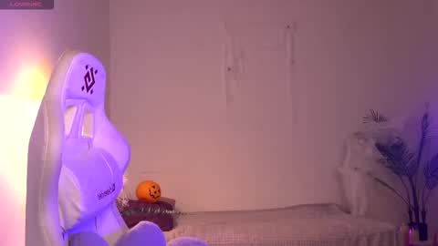 Lisbeth Salander online show from November 4, 6:37 am