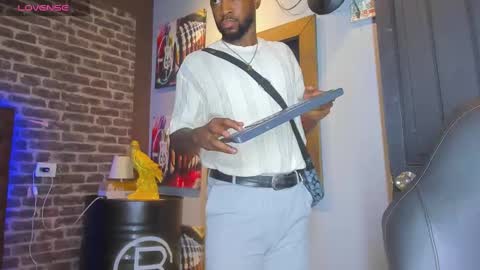 ---Drake--- online show from September 13, 6:10 pm