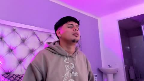 drakeeee online show from November 27, 1:19 pm