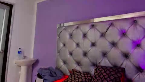 drakeeee online show from November 15, 2:40 pm