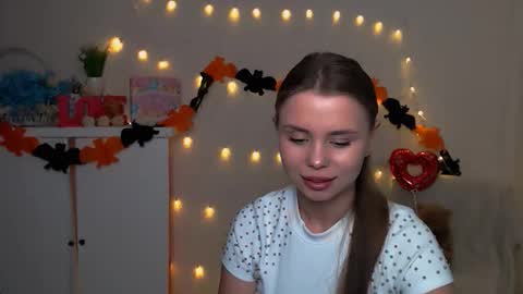 Mari online show from October 20, 6:51 am