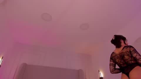 N E N A  online show from September 20, 3:53 am