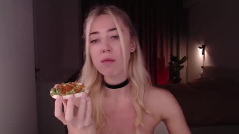 Liza online show from December 24, 8:11 am