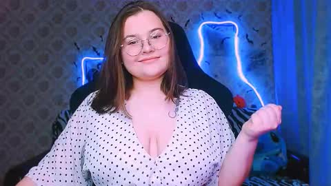 dreamforyoue2 online show from October 31, 8:53 pm