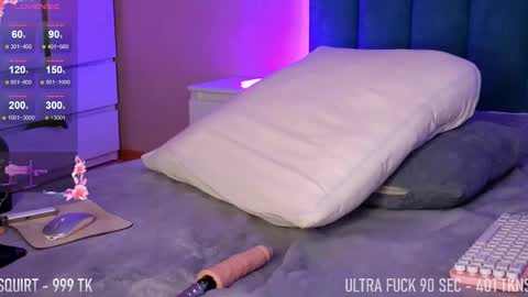 Mila online show from September 26, 6:32 am