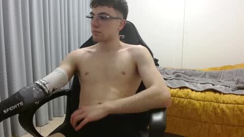 DreamBoy online show from March 25, 9:27 am