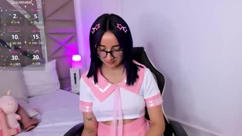 dreammy_kitty online show from June 9, 1:33 pm
