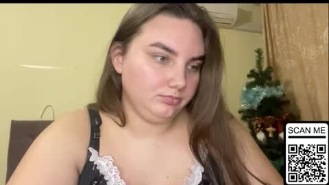 Mila online show from December 21, 6:36 pm