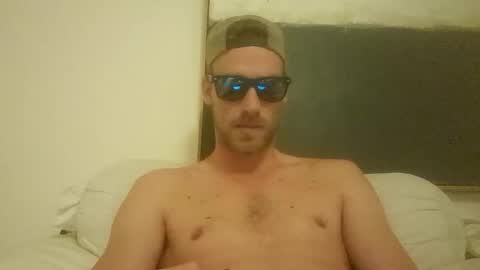 Snapshot of drejjj3000 chatting on February 6, 4:10 am drejjj3000 online show from February 6, 4:10 am