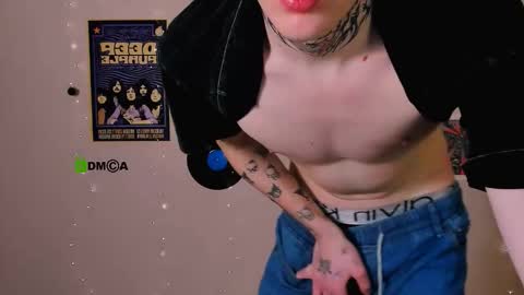 drew_soft_ online show from December 20, 7:54 pm