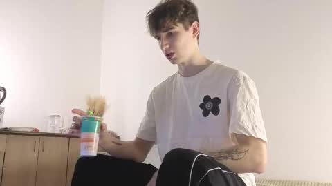 Mark online show from January 5, 6:22 pm