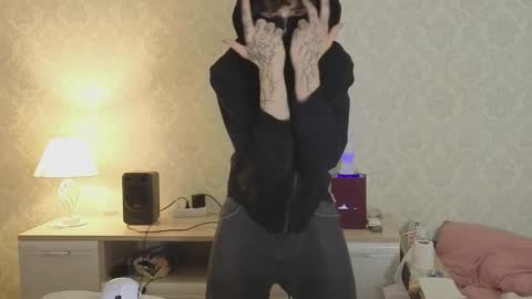 Mark online show from March 24, 8:26 pm