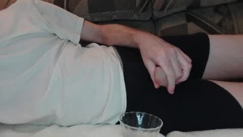 drippyjt online show from April 9, 3:54 am