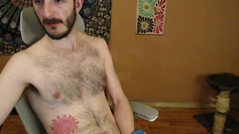 River online show from April 11, 2:49 am