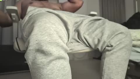 dude31517 online show from March 29, 11:06 pm