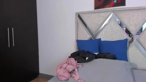 Dulce amg online show from October 10, 4:18 am