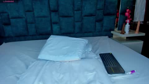 dulce_kitty12 online show from September 22, 4:16 am