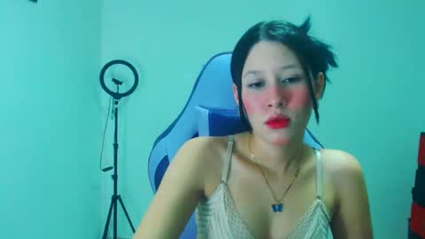 dulce_mauren online show from December 3, 6:47 am