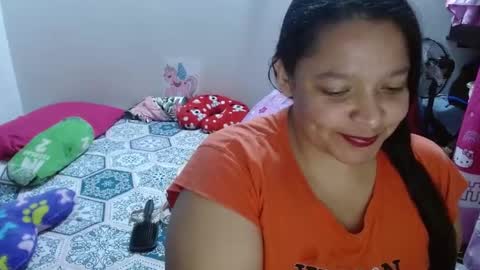 Snapshot of dulce_mmaria chatting on September 30, 2:38 pm dulce online show from September 30, 2:38 pm