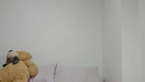 Snapshot of dulce_roberts_ chatting on February 18, 12:17 pm Dulce  online show from February 18, 12:17 pm