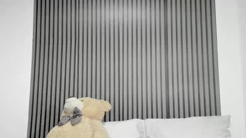 Snapshot of dulce_roberts_ chatting on October 3, 1:30 pm Dulce  online show from October 3, 1:30 pm