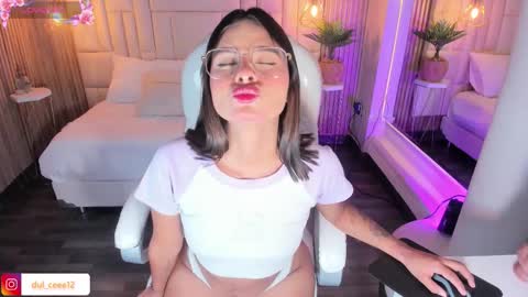 Dulce  online show from September 26, 11:51 am