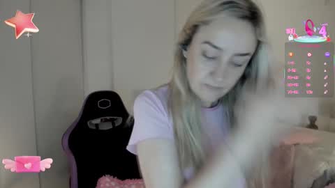 Snapshot of dulcejulia chatting on September 20, 10:13 pm Sweetnina online show from September 20, 10:13 pm