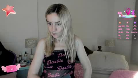 Snapshot of dulcejulia chatting on October 14, 10:02 pm Sweetnina online show from October 14, 10:02 pm