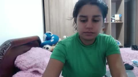 dulcekatty18 online show from April 8, 11:30 pm