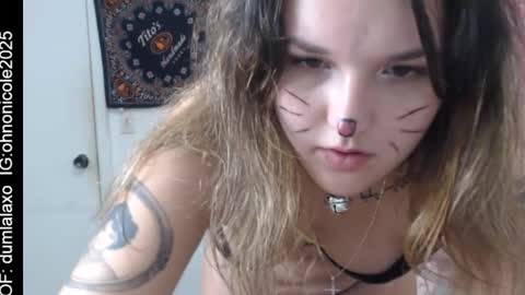 the only advantage you have over me is that u can kiss my ass and i cant  online show from October 30, 8:31 pm