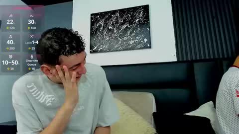 Thomas and Noah online show from October 21, 12:21 pm