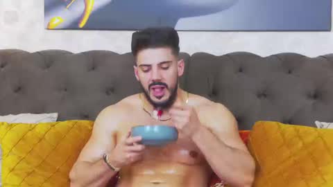 Dustin online show from February 26, 7:45 am