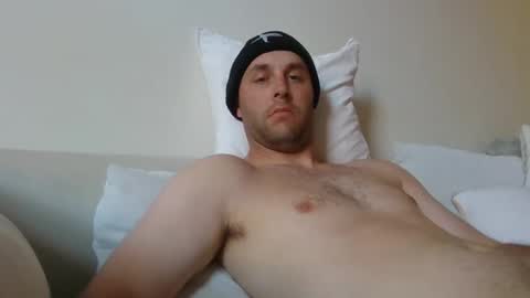 dustyroy09 online show from December 18, 5:37 am