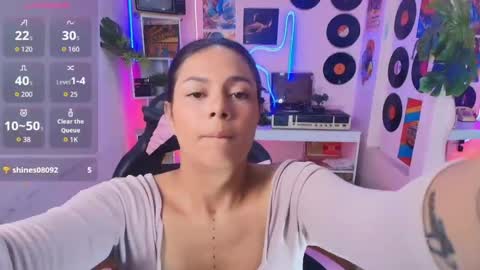 duulce_mia online show from May 5, 12:33 pm