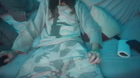 dv3nd3 online show from February 16, 1:04 am