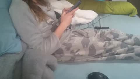 dv3nd3 online show from February 6, 11:46 am