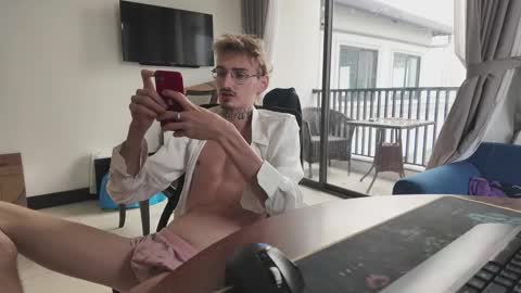 lokisweet online show from January 14, 12:40 am