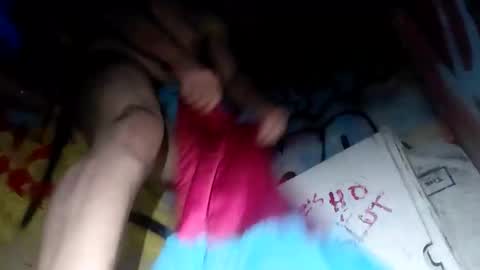 dwadek081704 online show from April 5, 9:28 am