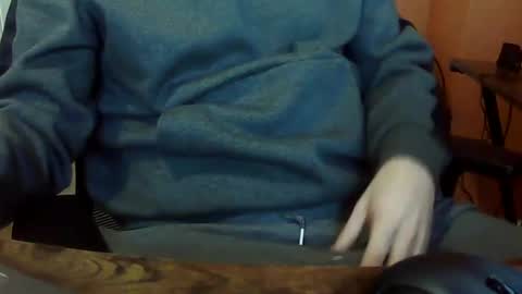 dweav240 online show from December 26, 5:19 pm