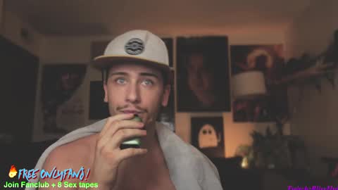 Dylan Daniel 7.8 online show from February 21, 6:29 am