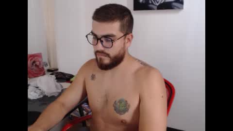 dylanhot10 online show from October 3, 10:07 pm