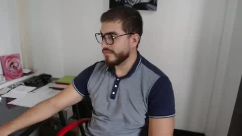 dylanhot10 online show from December 20, 10:28 pm