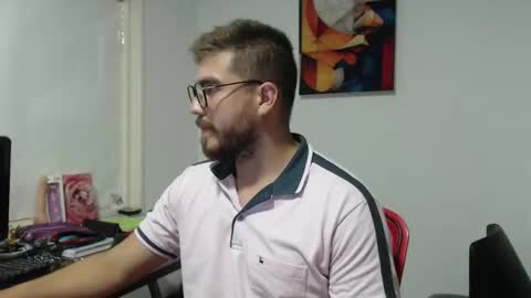 dylanhot10 online show from February 20, 11:43 pm