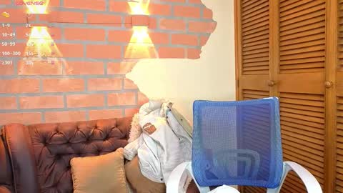 D Y L A N online show from October 13, 1:18 am