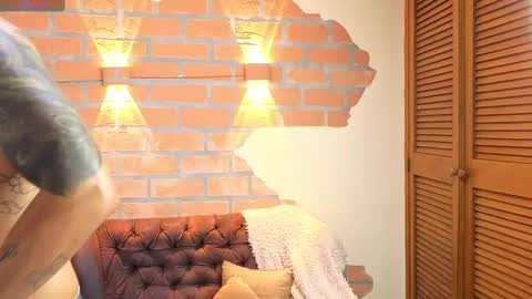 D Y L A N online show from October 7, 11:01 pm