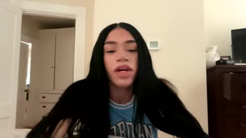 Dynasty online show from September 14, 9:05 pm