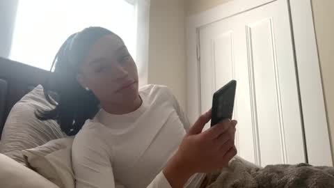 Dynasty online show from February 28, 6:20 pm